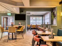 Premier Inn Birmingham City - Aston Hotels near محطة ويتون