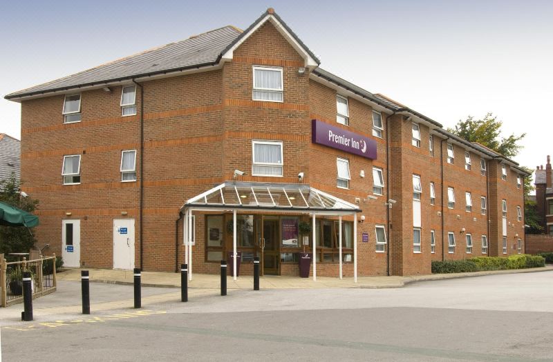 Premier Inn Leeds East