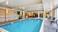 Hilton Garden Inn Ridgefield Park - Pools
