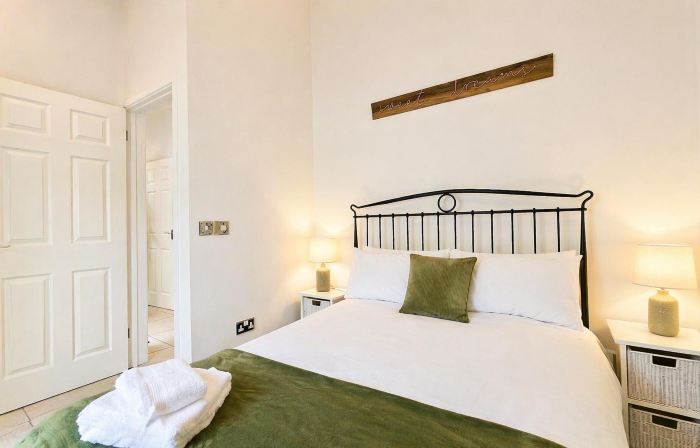 Foxglove - 2 Bed Cottage - Red Forest Retreats