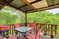 1/2 Mile to Turner Falls: 'Cedar Falls Cabin 5'