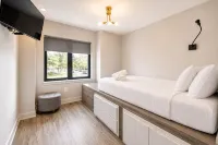 Stadium Suites - شرفة