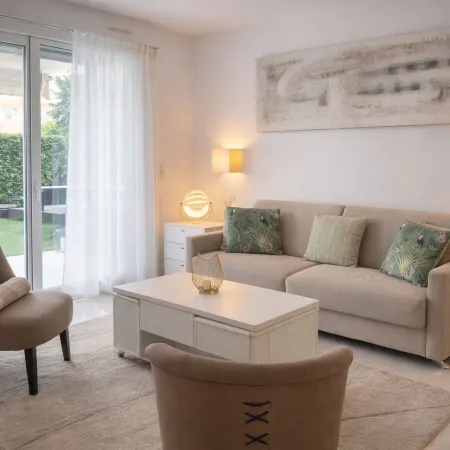 Elegant Retreat Near Monaco Private Terrace