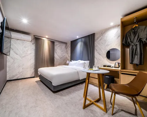 JJ Hotel Hotels near Sunae Station