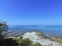 Quiet Retreat With Terrace Ξενοδοχεία στην πόλη Basanija