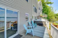 Waterfront Seneca Lake House Fire Pit and Boat Dock - Homestays