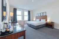 Bournemouth Carlton Hotel by Sunday - balcon