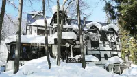 Pensione Lantern Rirun - Guest houses