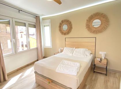 Grampy Boutique Hostal - Zaragoza Centro