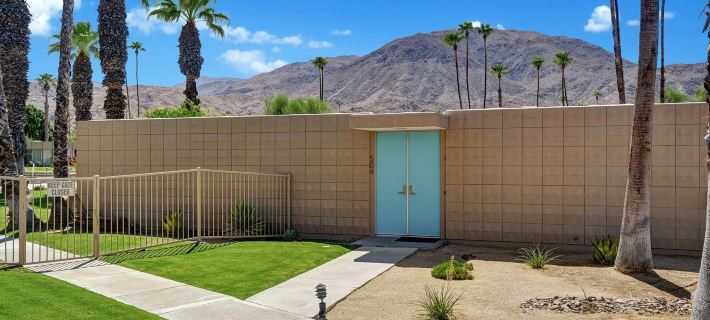 Modern Krisel Retreat With Mountain Views Pool A Hotels in Palm Desert
