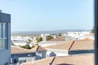 Yzer Drift Beach Escape 2 Bed 2 Bath - Homestays