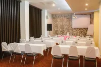 The Singora Hotel - parking