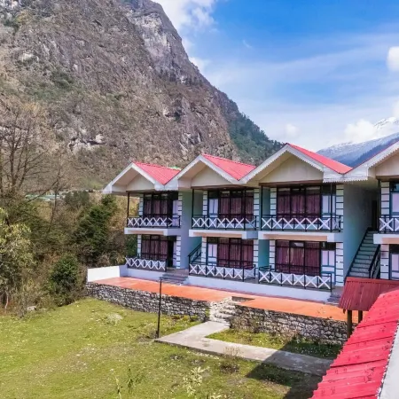 Whispering Pines Lachung