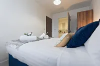 Pristine Flat Ideal for Small Groups Sleeps 4 - con encanto