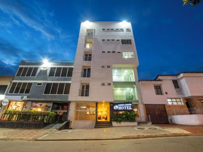 Cabecera Country Hotel