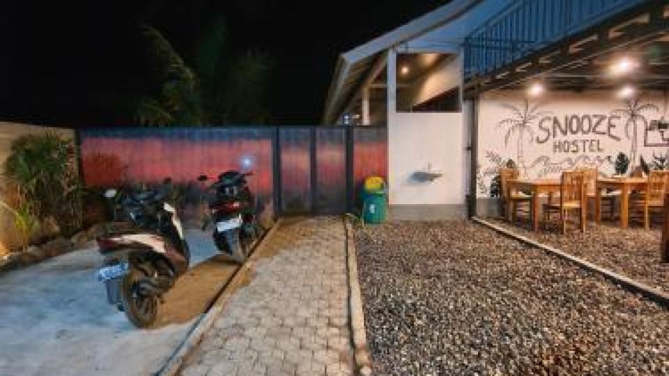 Snooze hostel lombok