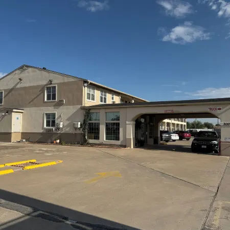 Villa West Inn