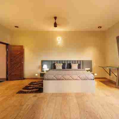 Blue Mirage Villa by Stayjadepoolnr Airportbbq Rooms