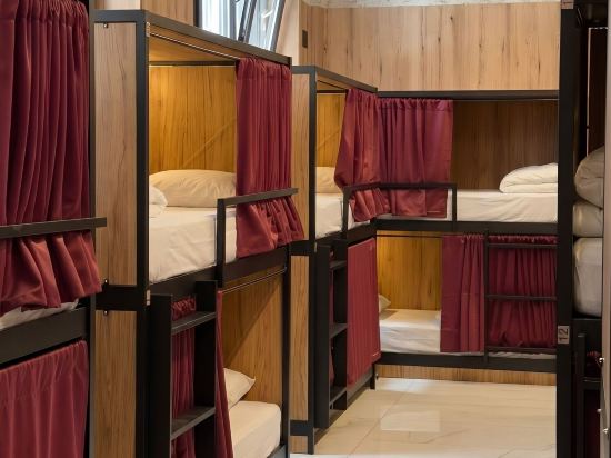 Senda Hostel Retiro - Atocha & Madrid Centro