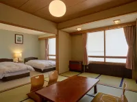 Nishihoppo Onsen Hotel - ที่มีบาร์