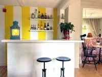 Salt House Inn - parking
