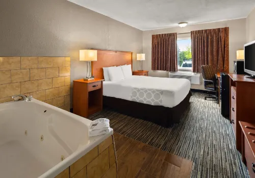 Park Inn by Radisson - 2-Star