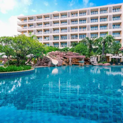 فندق نوفا بلاتينيوم Hotels near ميناء بالي هاي