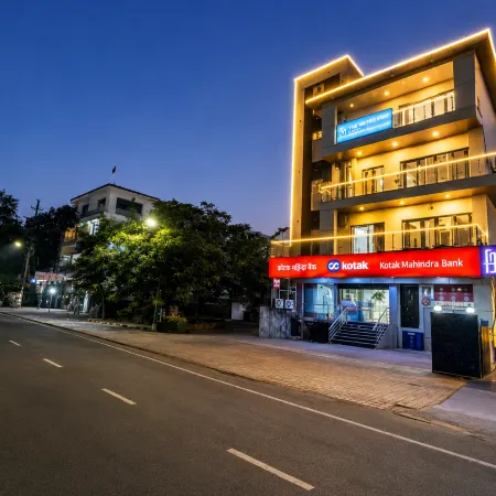 The Metro Stay by F9 Hotels