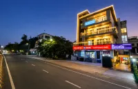 The Metro Stay by F9 Hotels - Parvekkeita