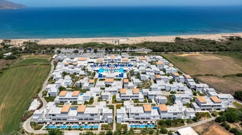 Anemos Luxury Grand Resort - Bergblick
