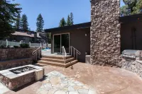 Slopeside Retreat at Mammoth Mountain, Ski-in\Ski-out at Canyon Lodge - Desayuno