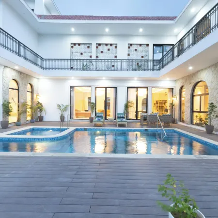 ELIVAAS Prive Heaven 6BHK Villa wth Pool