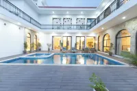 ELIVAAS Prive Heaven 6BHK Villa wth Pool -  case vacanza in affitto