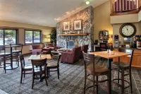 Blossom Hotel & Suites Traverse City - spa