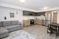 Cozy 1-BR Basement Suite in Family-Friendly Toronto Neighborhood - شقق