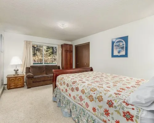 Downtown Girdwood Condo Close to Everything Hotels near Chair 6