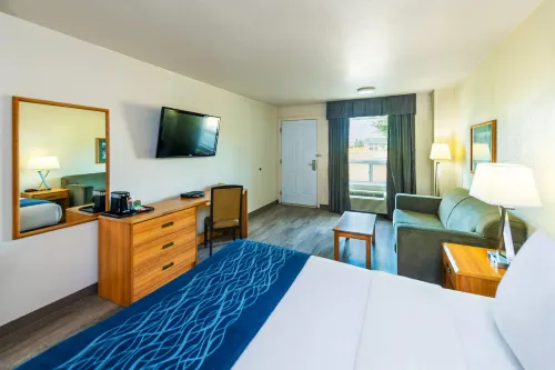 Rodeway Inn - 2-Star
