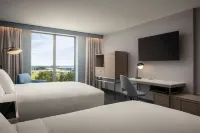 Courtyard by Marriott Cheddi Jagan International Airport, Guyana - С бассейном