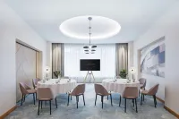 Courtyard by Marriott Baku - parking