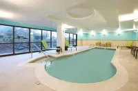 SpringHill Suites Seattle Issaquah - parking