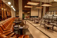 The REMI. Scottsdale, Autograph Collection - Pet Friendly