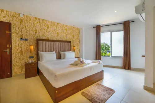 Bumblebee Hotel - 2-Star