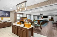 Hampton Inn Huntington University Area - 2-Star