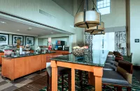 Hampton Inn & Suites Rockland - 2-Star