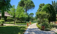 Auberge de Cassagne & Spa - parking