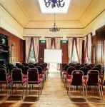 Ben Wyvis Hotel - ที่มีที่จอดรถ