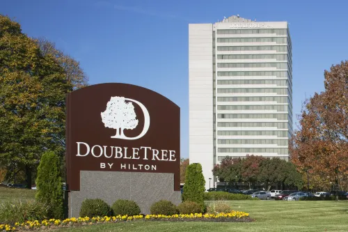 DoubleTree by Hilton Kansas City - Overland Park - Wifi