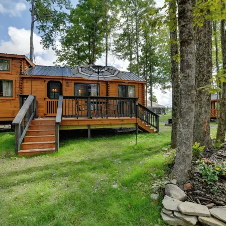 Hiking/biking Trails On-site! Rustic Oxford Cabin