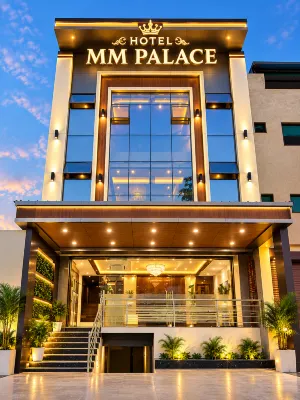 Hotel MM Palace Vairo Cafe Rooftop View Taj Mahal - 新