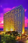 Diamond Hotel Manila Hotel dekat IEMELIF Cathedral